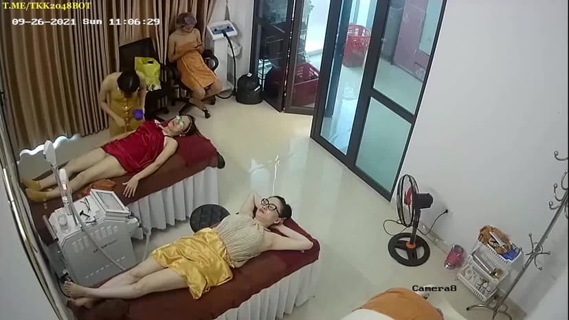Đến Camera phòng khám bác sĩ thẩm mỹ nhé mấy TML #14