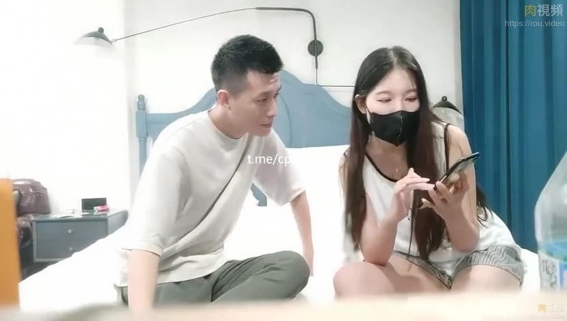 Một thám tử giỏi bỏ ra 2000 để chơi với em gái hoàng gia, một người đẹp với đôi chân dài, làn da trắng và đôi chân dài xinh đẹp, cô ấy rất cảnh giác và suýt bị phát hiện, cô ấy đã đạt cực khoái hai lần liên tiếp và điều đó thật thú vị!