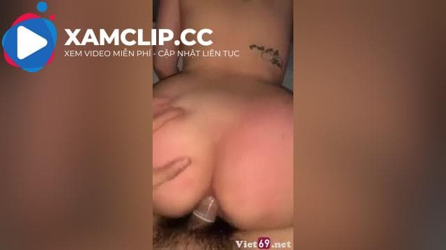 Anh chơi 1 lỗ, lỗ còn lại để em móc