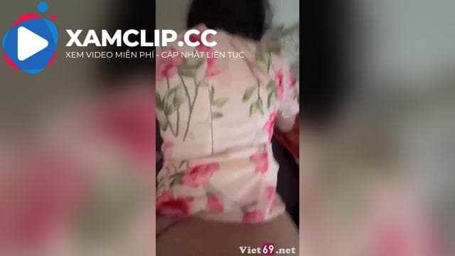 Cô giáo mông to dâm đãng trong tà áo dài sau giờ lên lớp