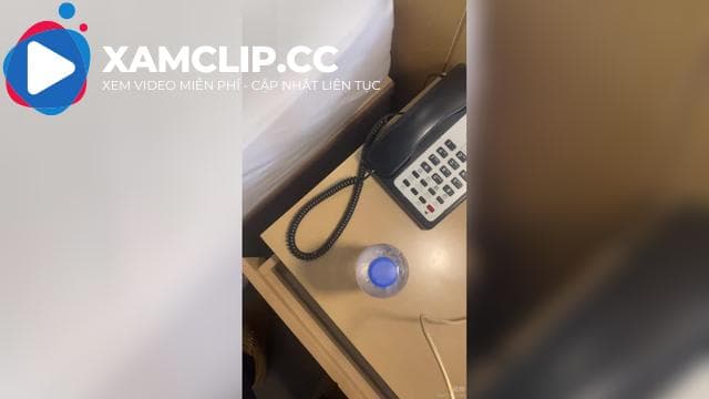 Bậc thầy hẹn hò Anh Chồng chưa bao giờ để lộ tác phẩm xuất sắc nhất của mình. Anh ta cặp kè với một nữ phóng viên có thân hình tuyệt đẹp (1)