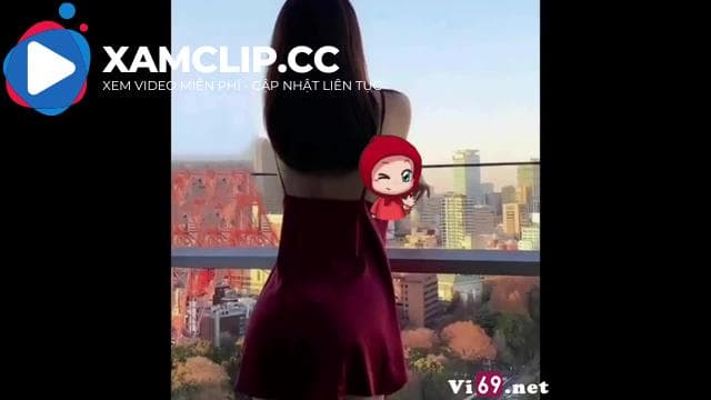 Áo hai dây em bắt anh chơi từ phòng tắm lên giường