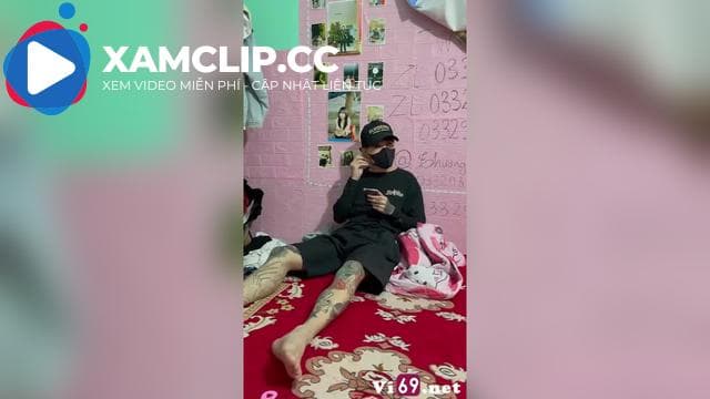 Thương đen Bắc Ninh và em trai chim gắn đầy bi trong phòng trọ