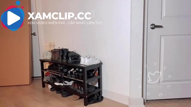 Onlyfans kittyxkum: Cô học sinh dâm đãng