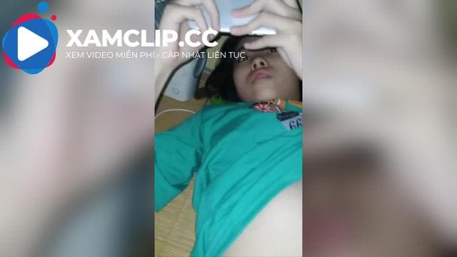 Clip cô em gái mê game nhất hôm nay