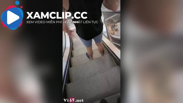 Rosababyvip kịp vú bú cu cho trai tây trong wc trung tâm thương mại