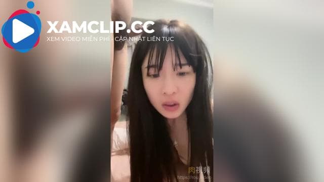 Mỹ nhân cúp C cãi nhau dữ dội với bạn trai tại nhà, quá gợi cảm trên giường, thậm chí phải chơi máy rung trong thời gian nghỉ giải lao.