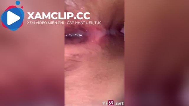 Làm 3 nháy liên tục vừa xuất trong vừa xuất lên bụng em nữ sinh sướng tê bướm