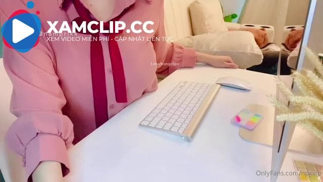 Thít bưởi khủng lại rồi thủ dâm cực sung trước webcam