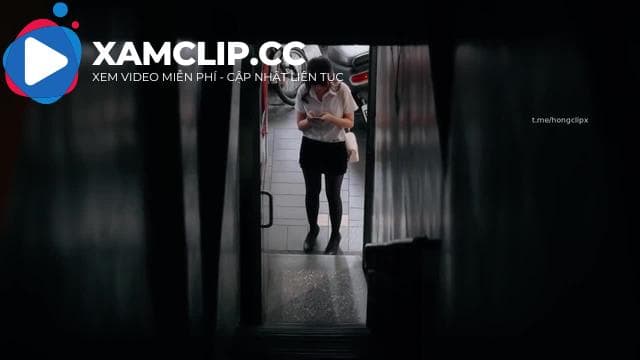 Cô giáo chủ nhiệm bị 2 bố con hấp diêm tập thể