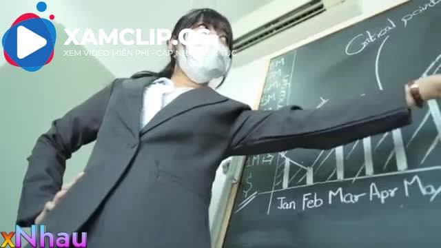 Vì tăng lương mà cắn răng cho sếp hiếp dâm