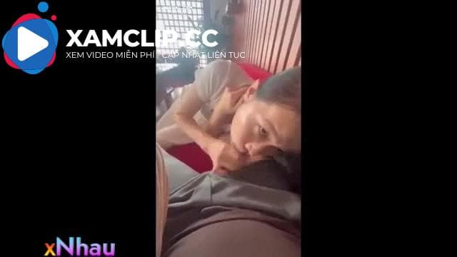 Ra quán Cafe mà em lên cơn thèm cu đòi bú cho bằng được