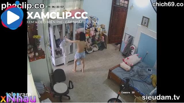 Hack Camera Con Chị Hàng Ngon Thằng Em Nứng Cặc Chịu Sao Nổi