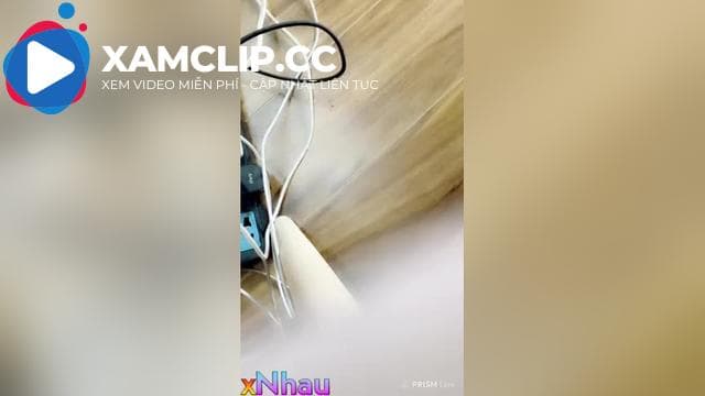 2 gái xinh live fb