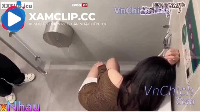 Lan Anh say rượu vào nhầm WC nam rồi bị địt