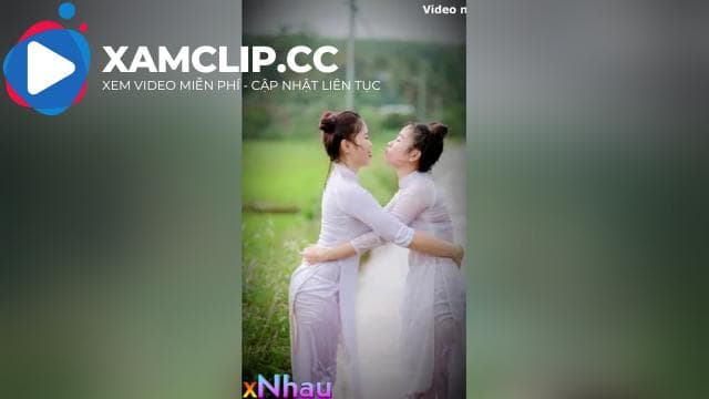 KHE MÔNG QUYẾN RỦ SAU LỚP QUẦN DÀI TRẮNG