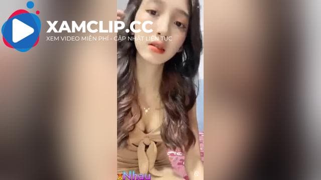 Clip Sex Gái Xinh Mìnhh Dây Show Cam Thay Đồ