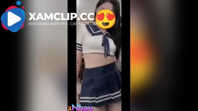 Cosplay nữ sinh cho anh địt