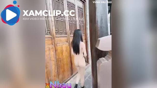 khoả thân đi khắp nơi gạ chịch người lạ có chết không chứ lại