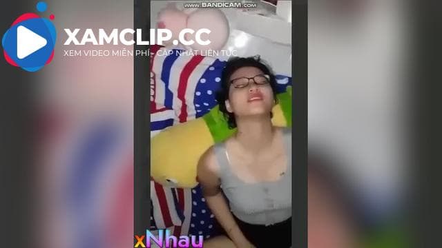Siêu phẩm loạn luân - Địt Mẹ khi bố đi nhậu về ngủ say Gia Lai