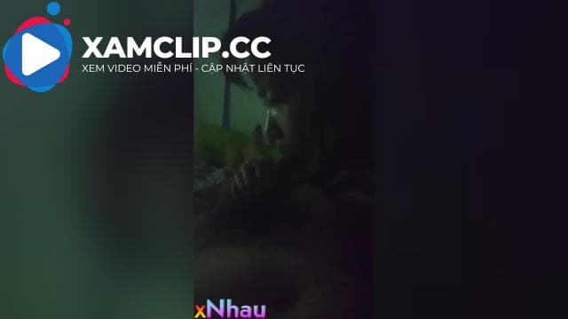 Bắt em bú cu trước khi ngủ