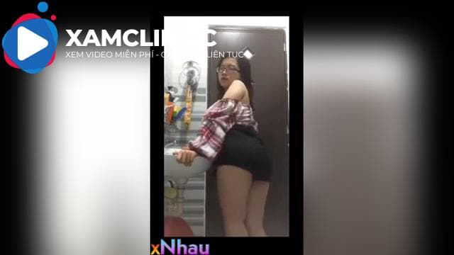 Cặp teen việt nam địt nhau trong nhà tắm cực sung