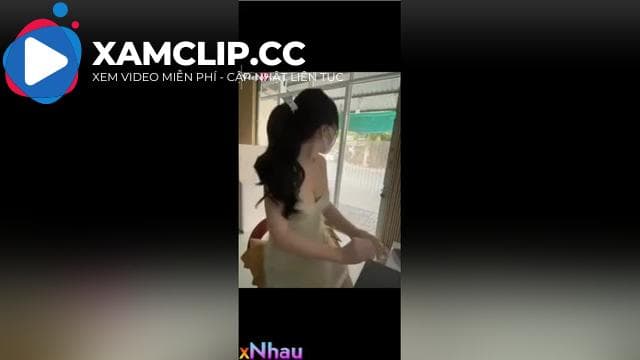 Sing 2001 đi cắt tóc mà lén thủ dâm trước cửa móc lồn siêu nứng