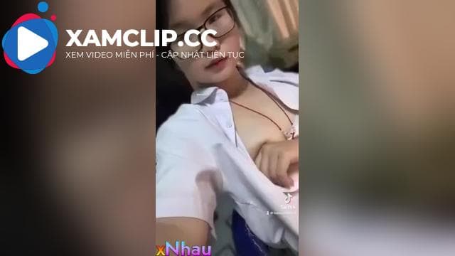 Em Bảo Linh nhiều nước thích thủ dâm - full