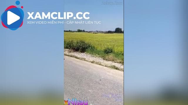 MBBG say nắng khoả thân thủ dâm giữa đường bị phóng viên quay được