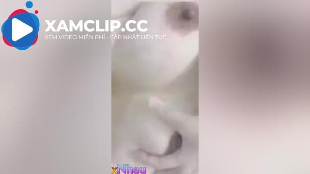 Cặp vú của MBBG Thanh Hương, Tuy thâm nhưng to ko bị sệ bú vẫn gọi là ok
