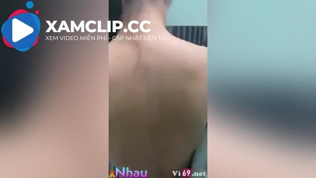 Anh thợ xây chén được cô giáo trường cấp 1