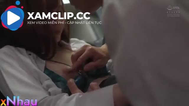 Nghịch vú e y ta trong bệnh viện, bệnh nhân tâm thần hiếp dâm y tá