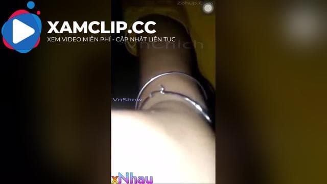 bé học sinh chuppy Lén thủ dâm thì bác gọi ra, Mới dô có tý à