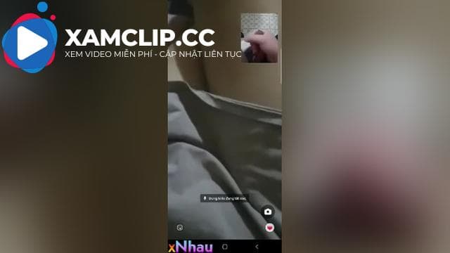 Bé học sinh cấp 2 lồn múp chat sex với bạn trai