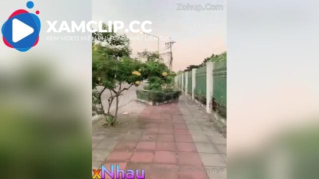 E này chất vl, Banh lồn thủ dâm mặc kệ người đi đường qua lại