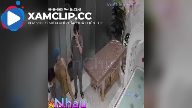 Hack camera, E học sinh vừa to đi massage bị nhân viên cưỡng hiếp sờ mó