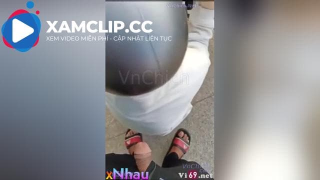 Thanh niên biến thái nhất năm, Đái vào người mấy e học sinh bị hỏng xe