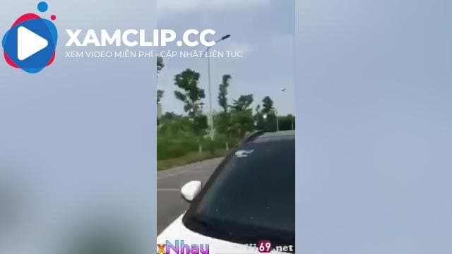 Em học sinh dâm public bú cu,cho bạn trai bóp vú ngoài đường