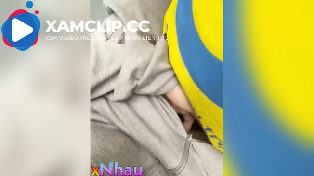 Em Gái Live Show Hàng - Thủ Dâm Nơi Công Cộng Phần 9