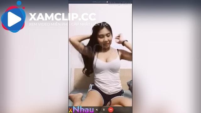 Hồng hài nhi số hưởng gạ MBBG banh lồn thủ dâm xuất tinh vào màn hình điện thoại