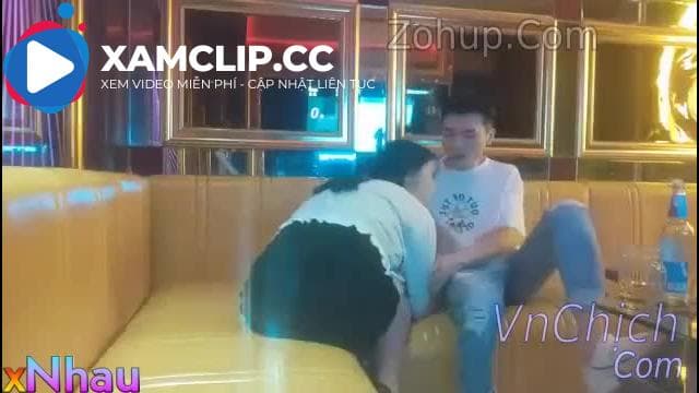 Thanh niên bỏ thuốc thác loạn vs e nhân viên karaoke địt tập thể
