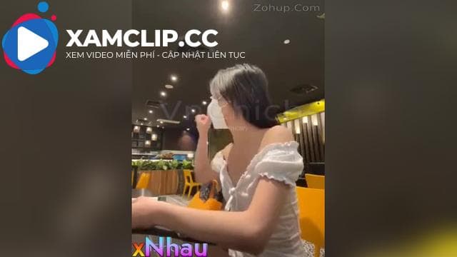 2 cj e đưa nhau đi mua sắm mà nó lạ lắm, Toàn vú vs lồn thôi