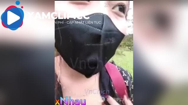 Public e gái vạch lồn thủ dâm bảo còn trinh mà ko ai tin nên e nó móc ra máu