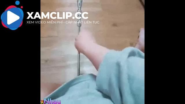 Học sinh Trung Quốc dùng chiếc đũa để thủ dâm