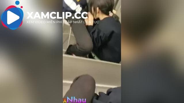 Quá bạo Người yêu bú cặc trong tiệm ăn sáng