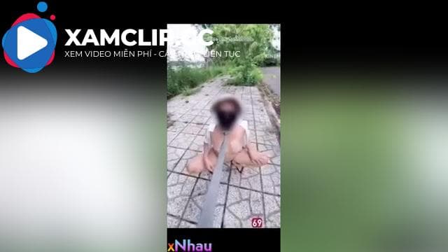 Độc lạ e myhanh thủ dâm lúc đợi xe buýt cho người lạ sờ lồn
