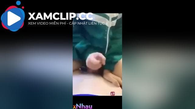 Vẫn mặc áo khoác nhà trường mà đã biết địt nhau rồi học sinh h ghê thật