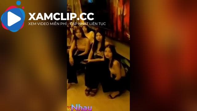 Có tiền vào đây muốn lựa em nào thì lựa