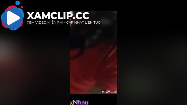 Loạn luân vs con e vú mới nhú gạ địt ko kịp cởi quần áo bị phát hiện