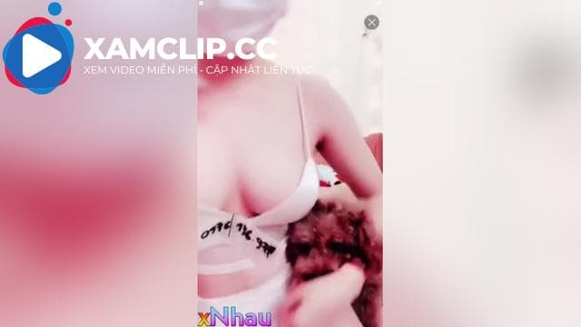 Móc áo, vợt cầu lông, sextoy làm em streamer này sướng ra khí liên tục động tối cổ